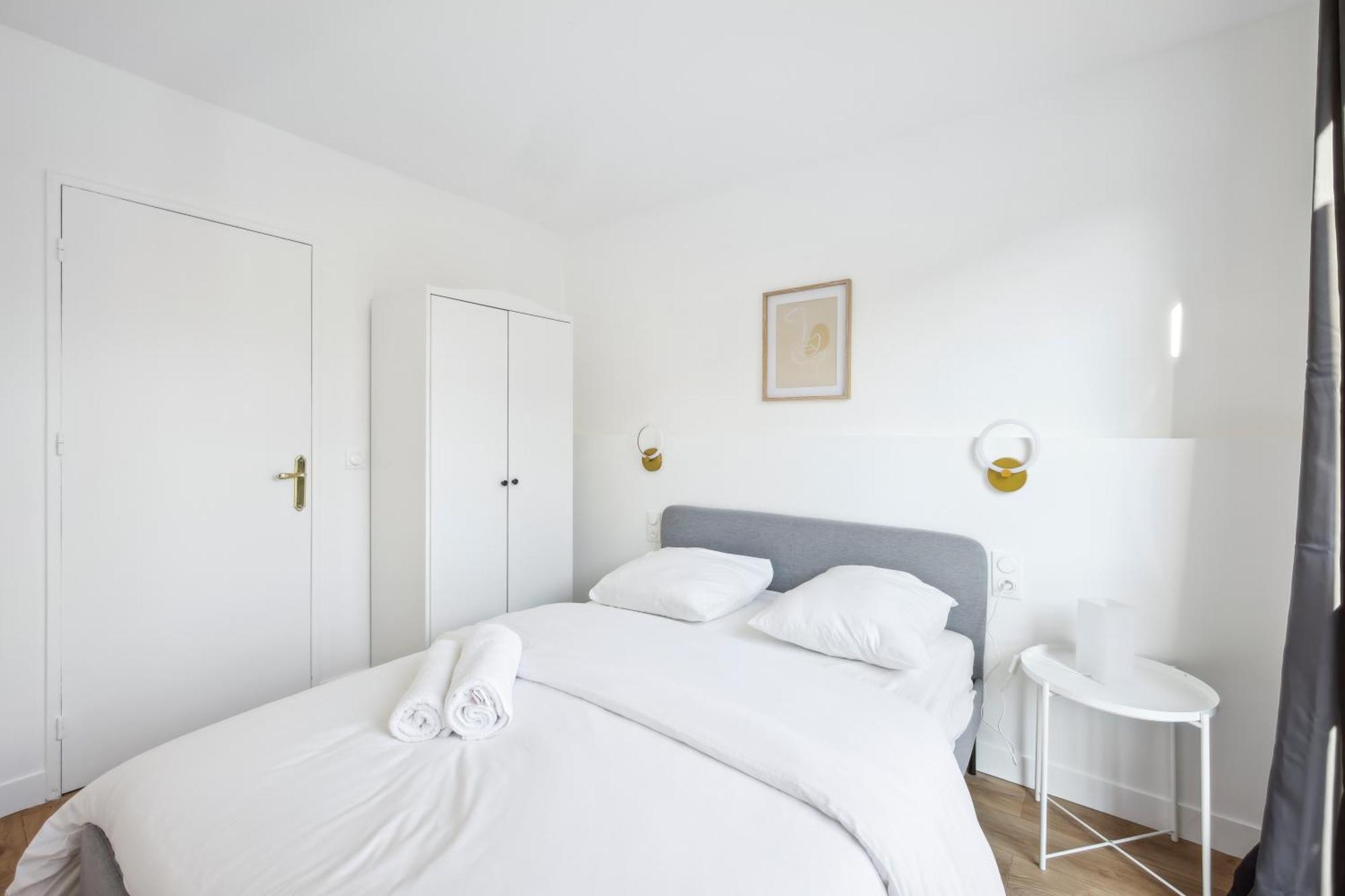 Chic Apart With Parking Apartment Chaville Luaran gambar